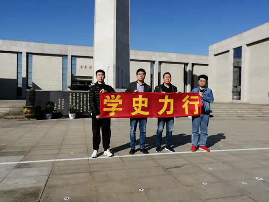 學(xué)史力行-清明祭掃03_副本.jpg 學(xué)史力行-清明祭掃03_副本.jpg